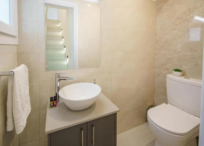 Oro Hills W Private Hot Tub Jacuzzi * Voroklini